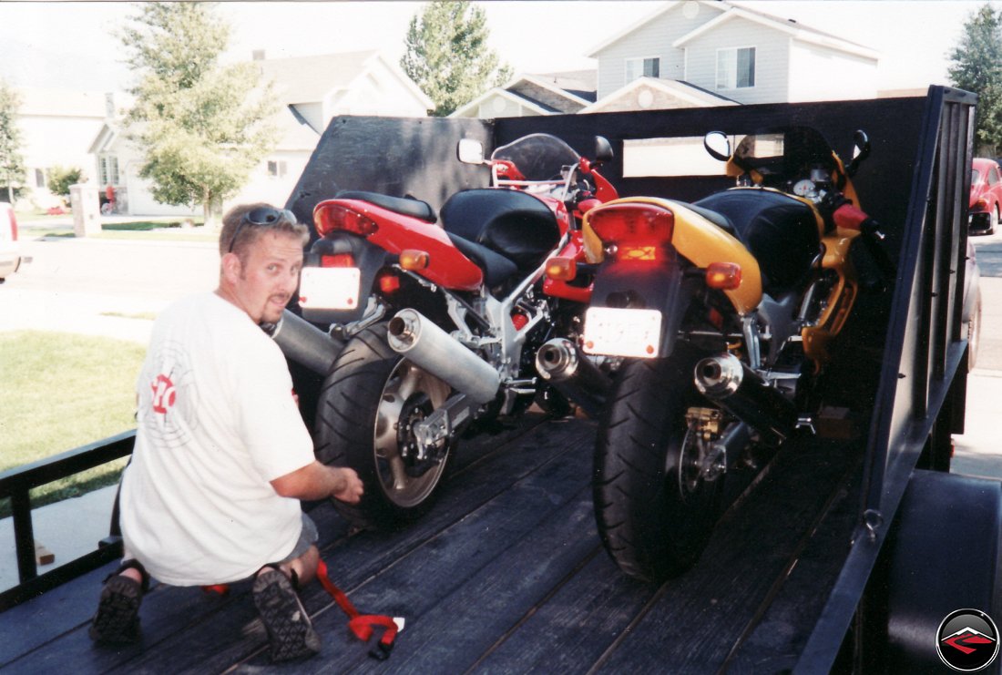 Trailering two superbikes suzuki tl1000s and honda vtr1000 superhawk